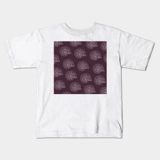 shark eye shell aloha print pattern dark purple and white Kids T-Shirt